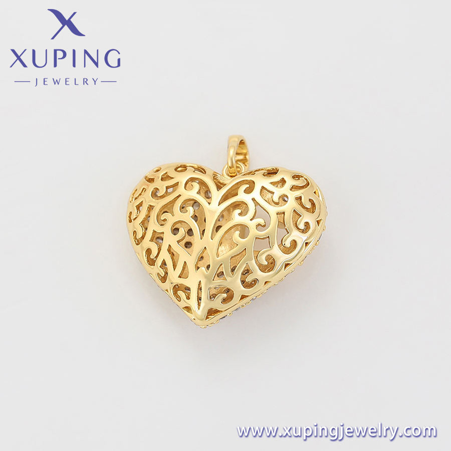 💖 Collier “Cœur Éternel” – L’amour en éclat doré