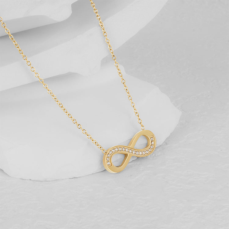 ♾️ Collier “Éternité Dorée” – L’élégance sans fin