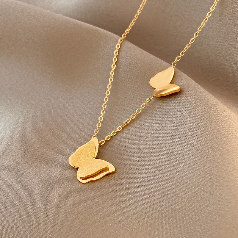 🦋 Collier “Douce Liberté” – L’élégance prend son envol