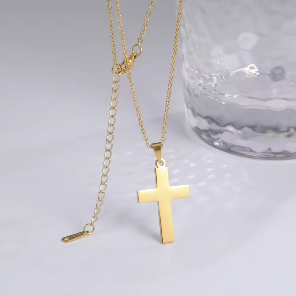 Un bijou, une croyance. Une croix, une force
