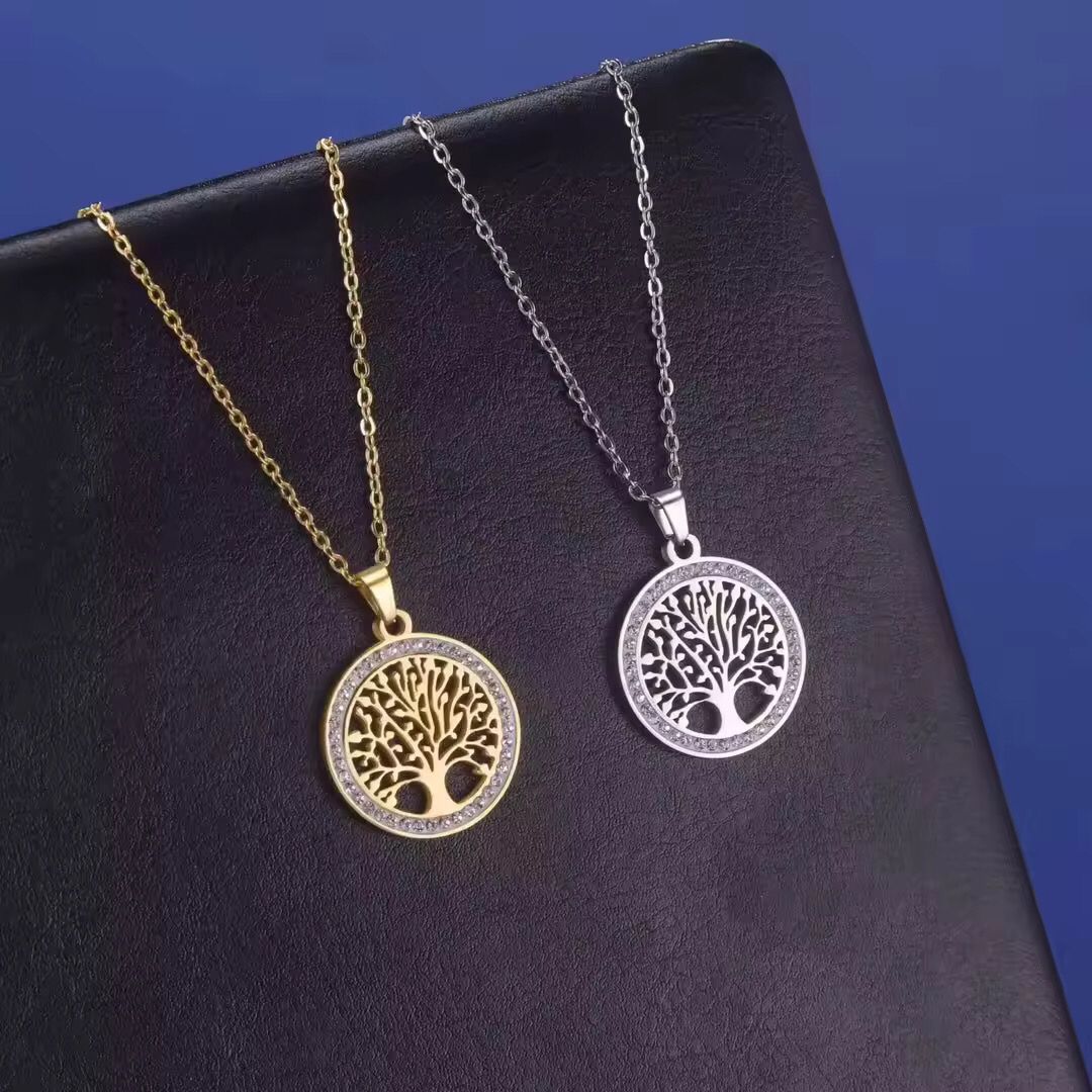 🌳 Collier “Arbre de Vie” – L’élégance enracinée dans la symbolique