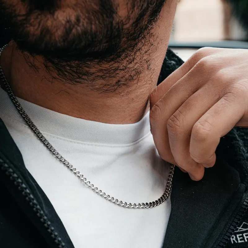 Collier Chaîne Cubaine Argentée – 4 mm