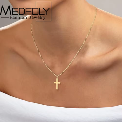Un bijou, une croyance. Une croix, une force