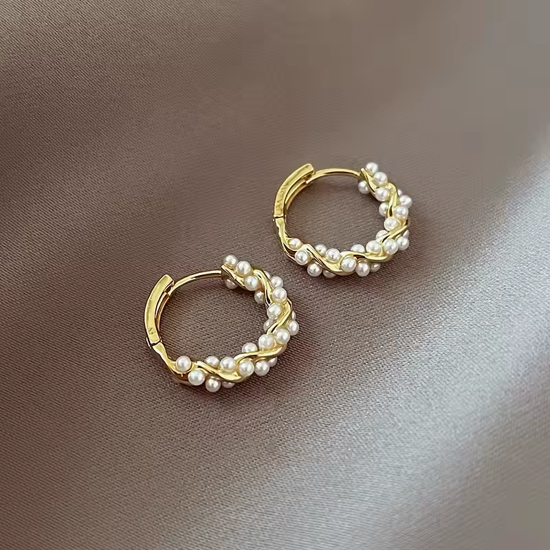 💎 Sublimez votre style avec élégance avec ces boucles d'oreilles en argent S925 ! 💎