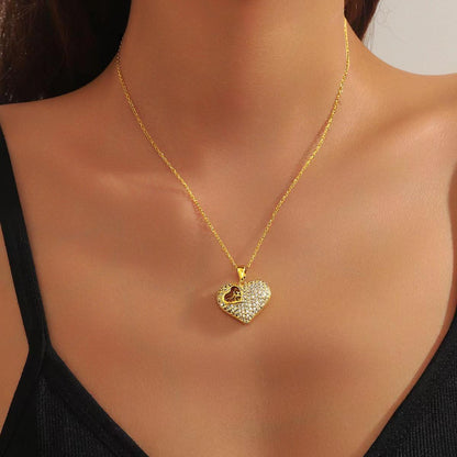💖 Collier “Cœur Éternel” – L’amour en éclat doré