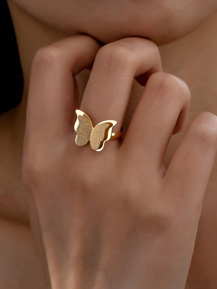 🦋 Élégance qui prend son envol/ Collier, boucles d'oreilles, gourmette, et bague