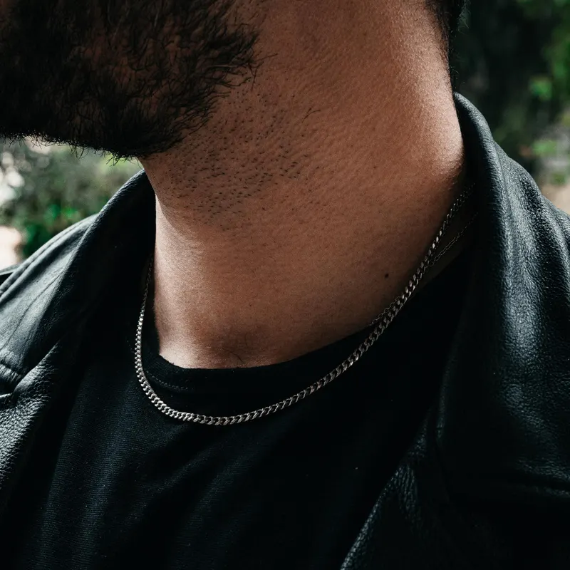 Collier Chaîne Cubaine Argentée – 4 mm