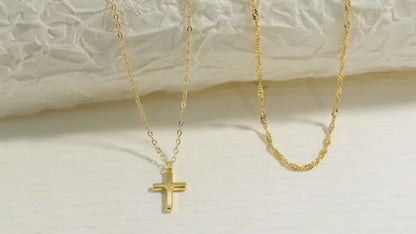 Un bijou, une croyance. Une croix, une force