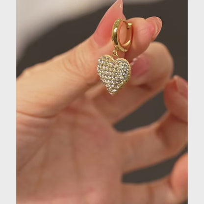 ✨ Élégance et éclat à votre portée avec nos boucles d'oreilles en acier inoxydable!